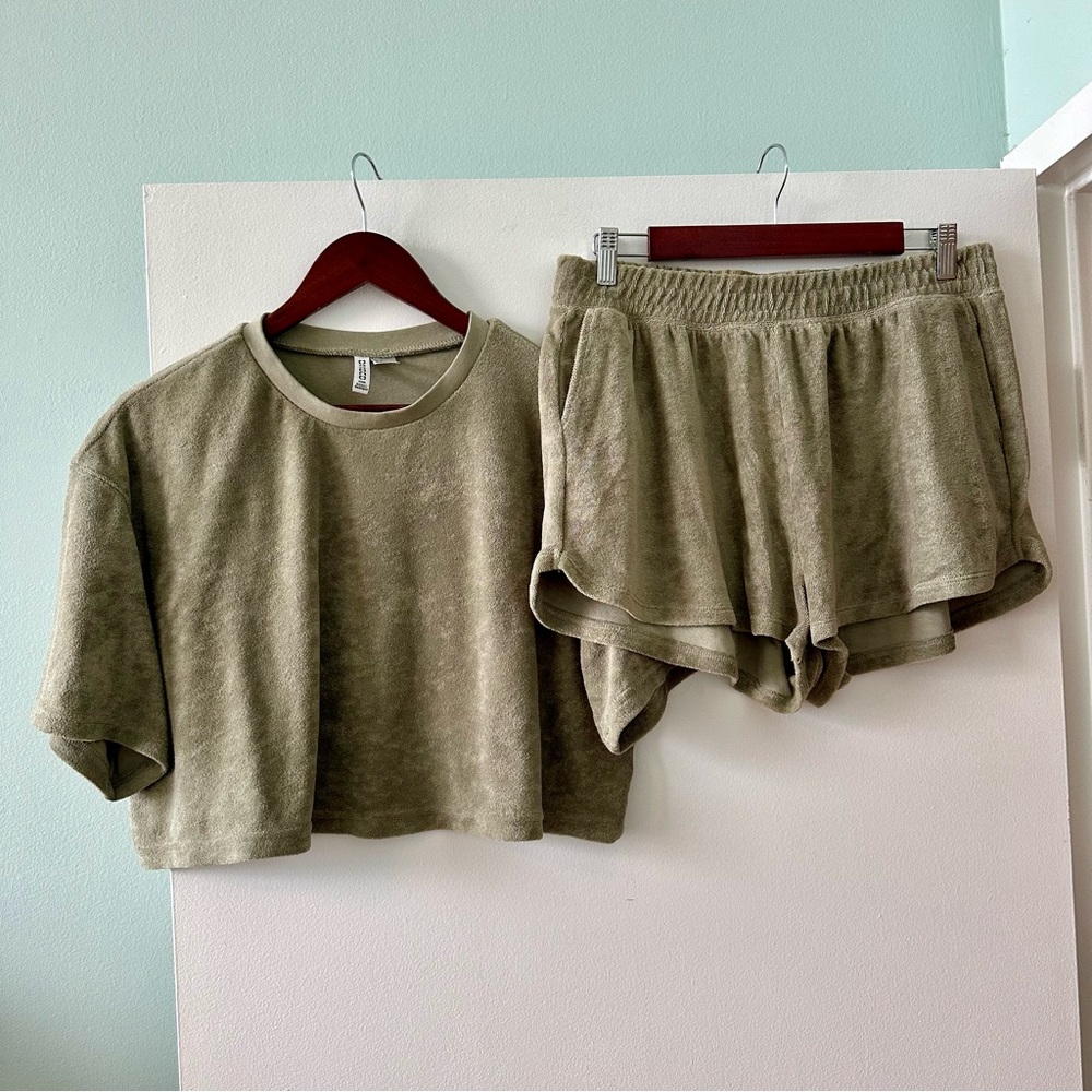 H&M sage green terrycloth two piece set - shorts & t-shirt
